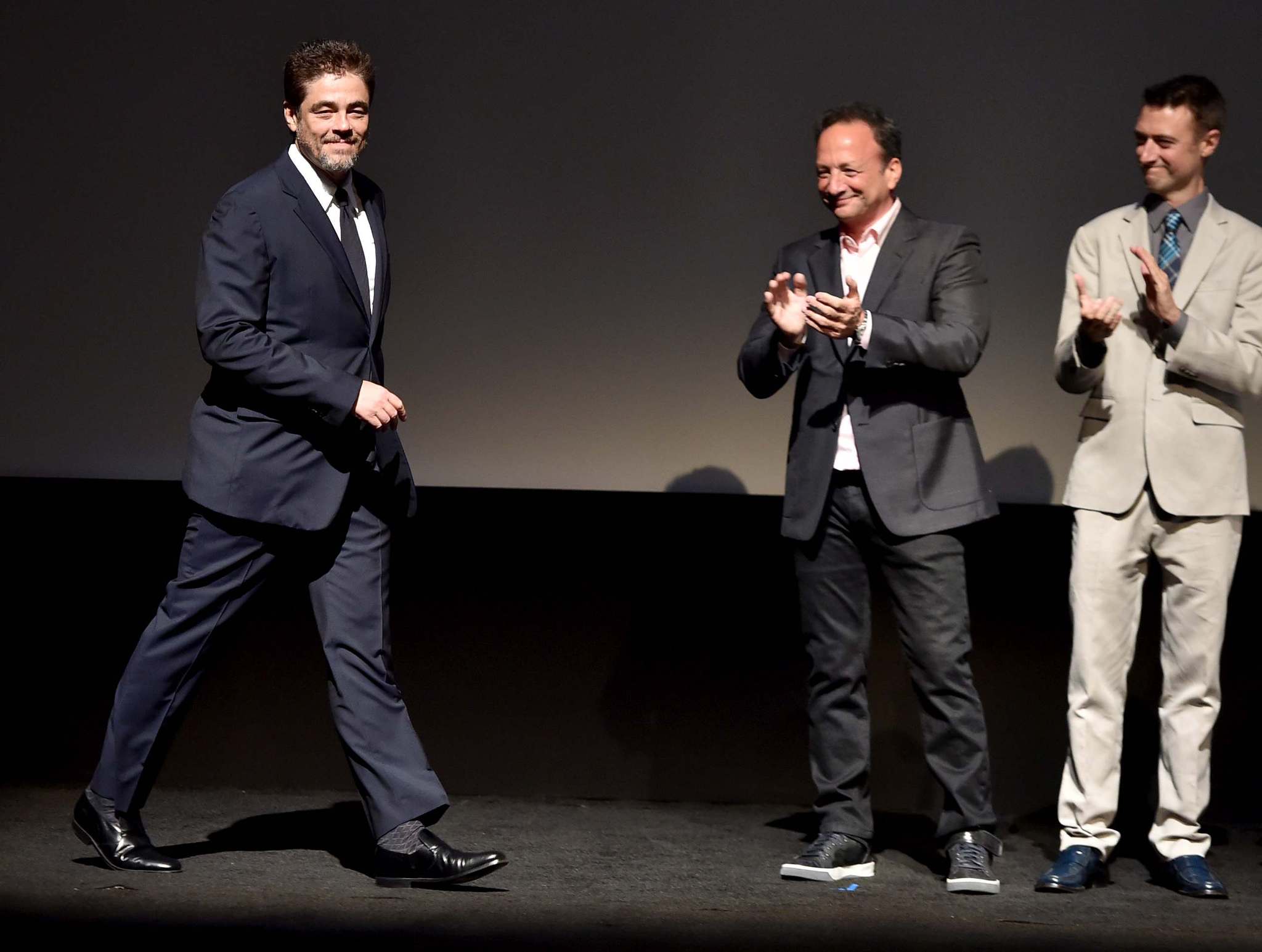 Benicio Del Toro, Louis D'Esposito and Sean Gunn at event of Galaktikos sergetojai (2014)