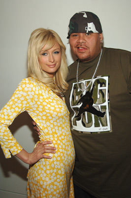 Fat Joe and Paris Hilton at event of Total Request Live (1999)