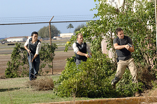 Still of Scott Caan, Daniel Dae Kim and Alex O'Loughlin in Hawaii Five-0 (2010)