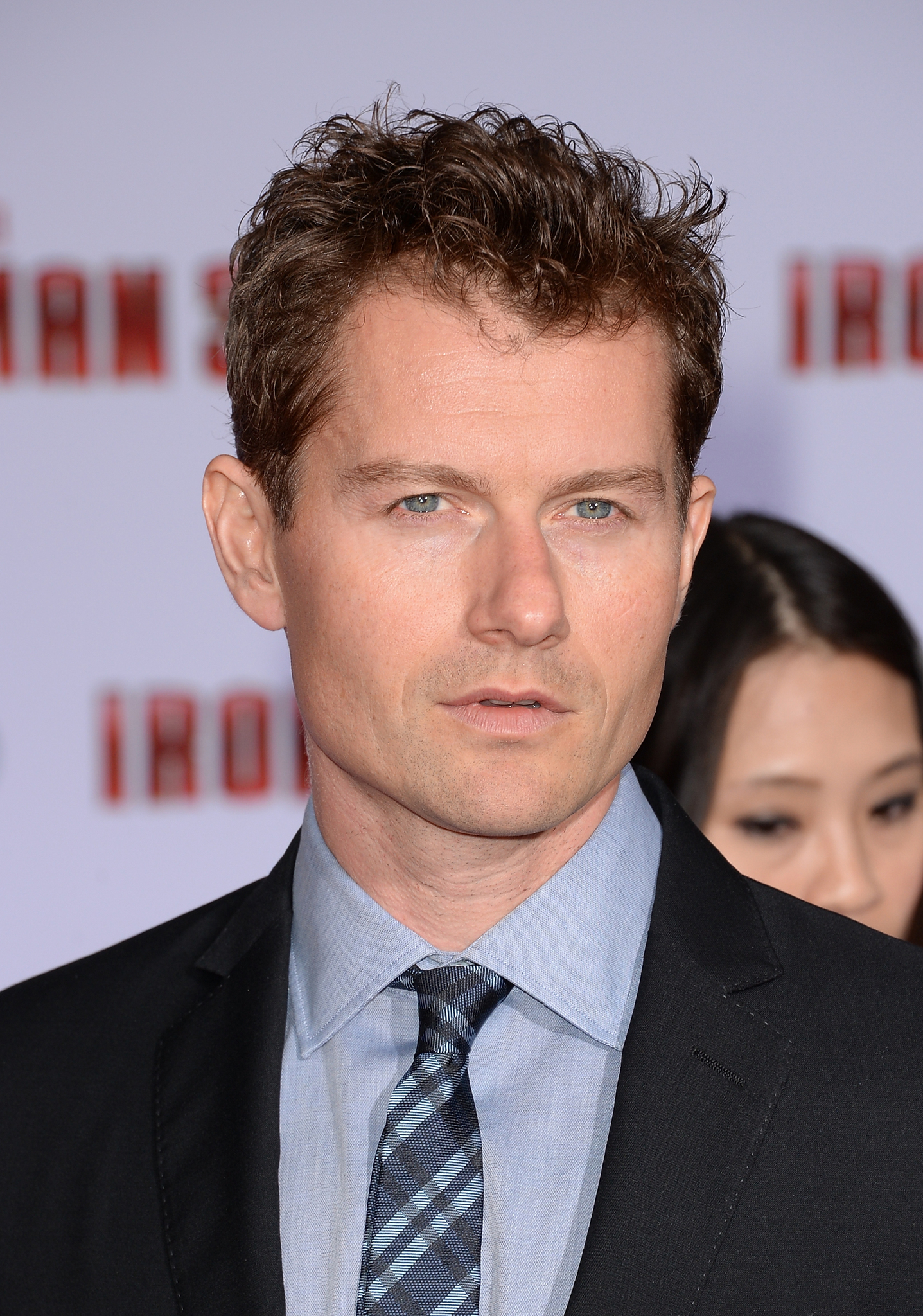 James Badge Dale at event of Gelezinis zmogus 3 (2013)