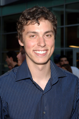 John Francis Daley at event of Pulse (2006)