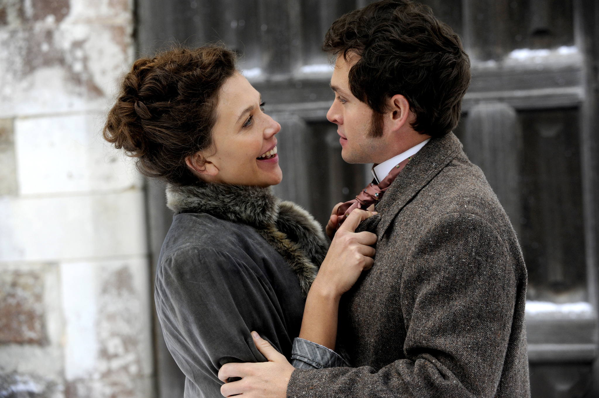 Still of Hugh Dancy and Maggie Gyllenhaal in Mano didysis O! (2011)