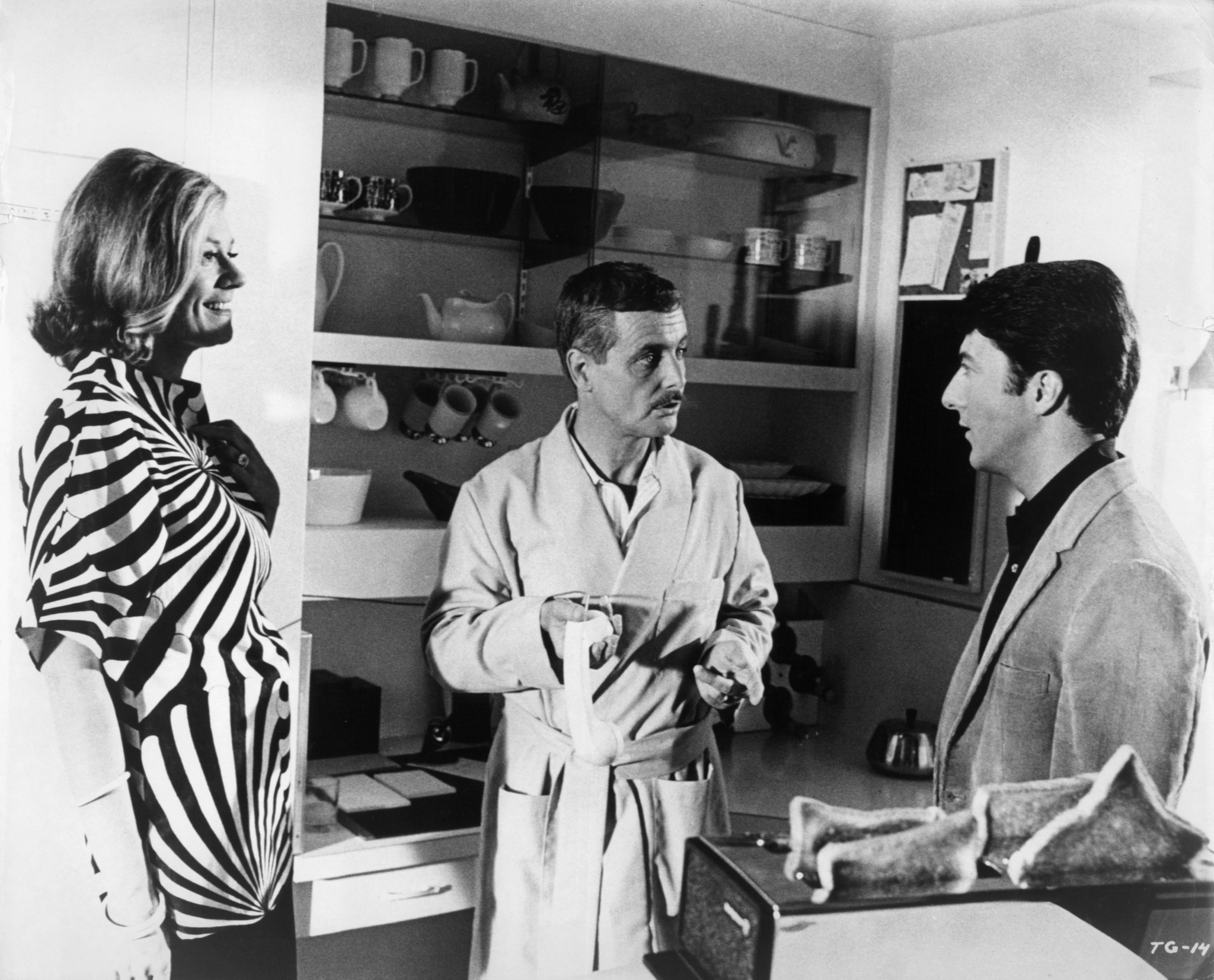 Still of Dustin Hoffman, William Daniels and Elizabeth Wilson in The Graduate (1967)