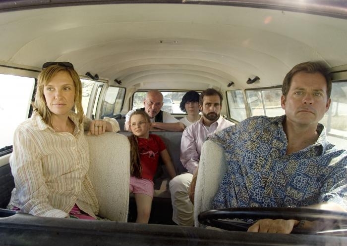 Still of Alan Arkin, Toni Collette, Greg Kinnear, Steve Carell, Paul Dano and Abigail Breslin in Little Miss Sunshine (2006)