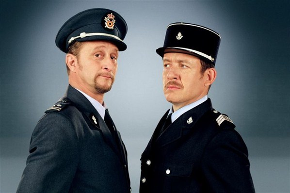 Still of Dany Boon and Benoît Poelvoorde in Rien à déclarer (2010)