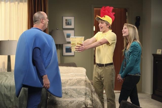 Still of Christopher Darga, Jason Dolley and Bridgit Mendler in Good Luck Charlie (2010)