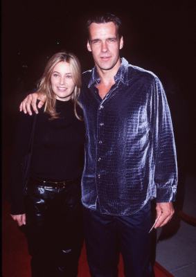 David James Elliott and Nanci Chambers at event of U Turn (1997)