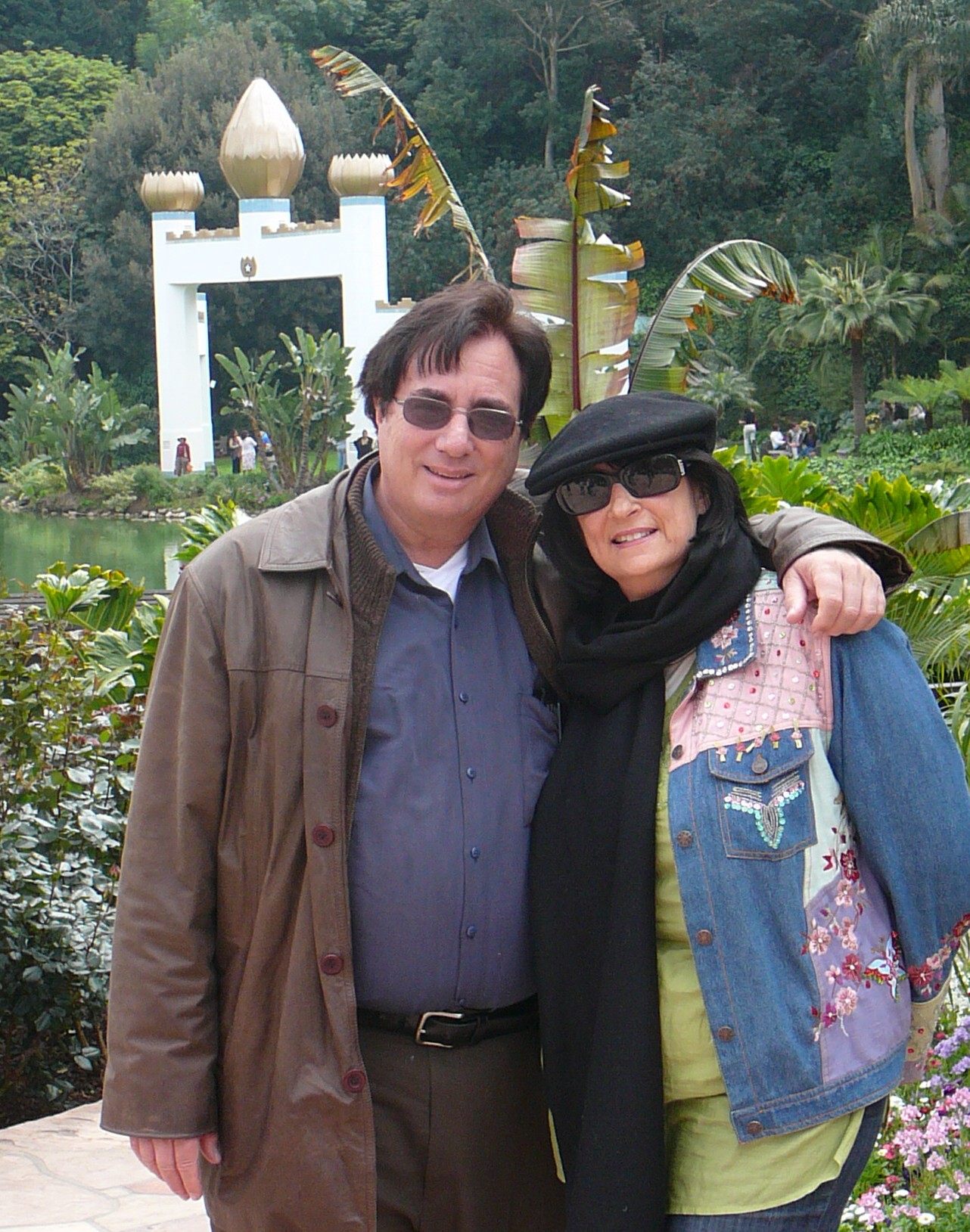 Paul Davids and Hollace Davids (2009) at the Self-Realization Fellowship Lake Shrine, Los Angeles, the day after presenting 