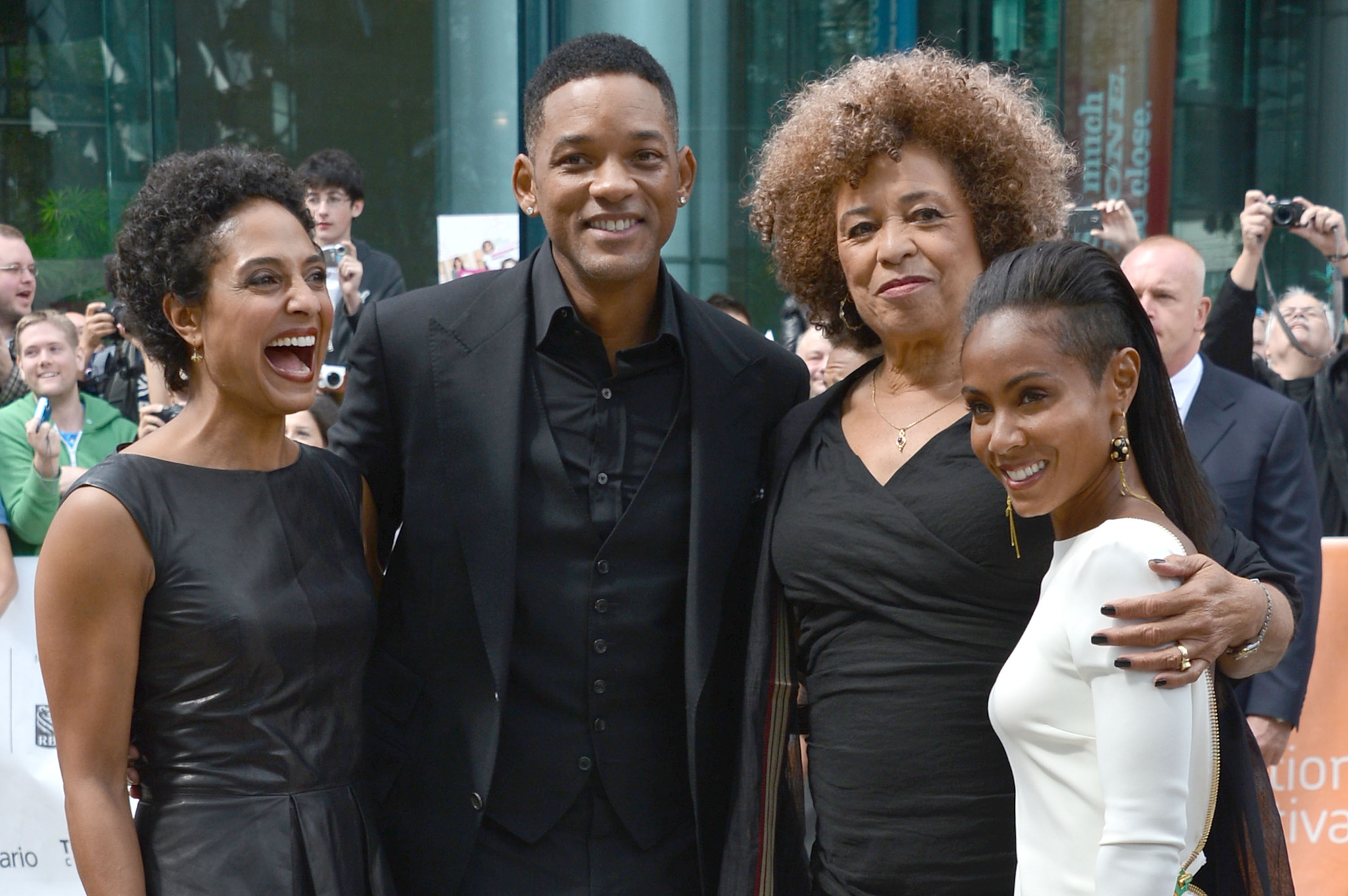 Will Smith, Jada Pinkett Smith, Angela Davis and Shola Lynch at event of Free Angela and All Political Prisoners (2012)