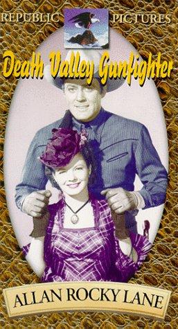 Gail Davis and Allan Lane in Death Valley Gunfighter (1949)