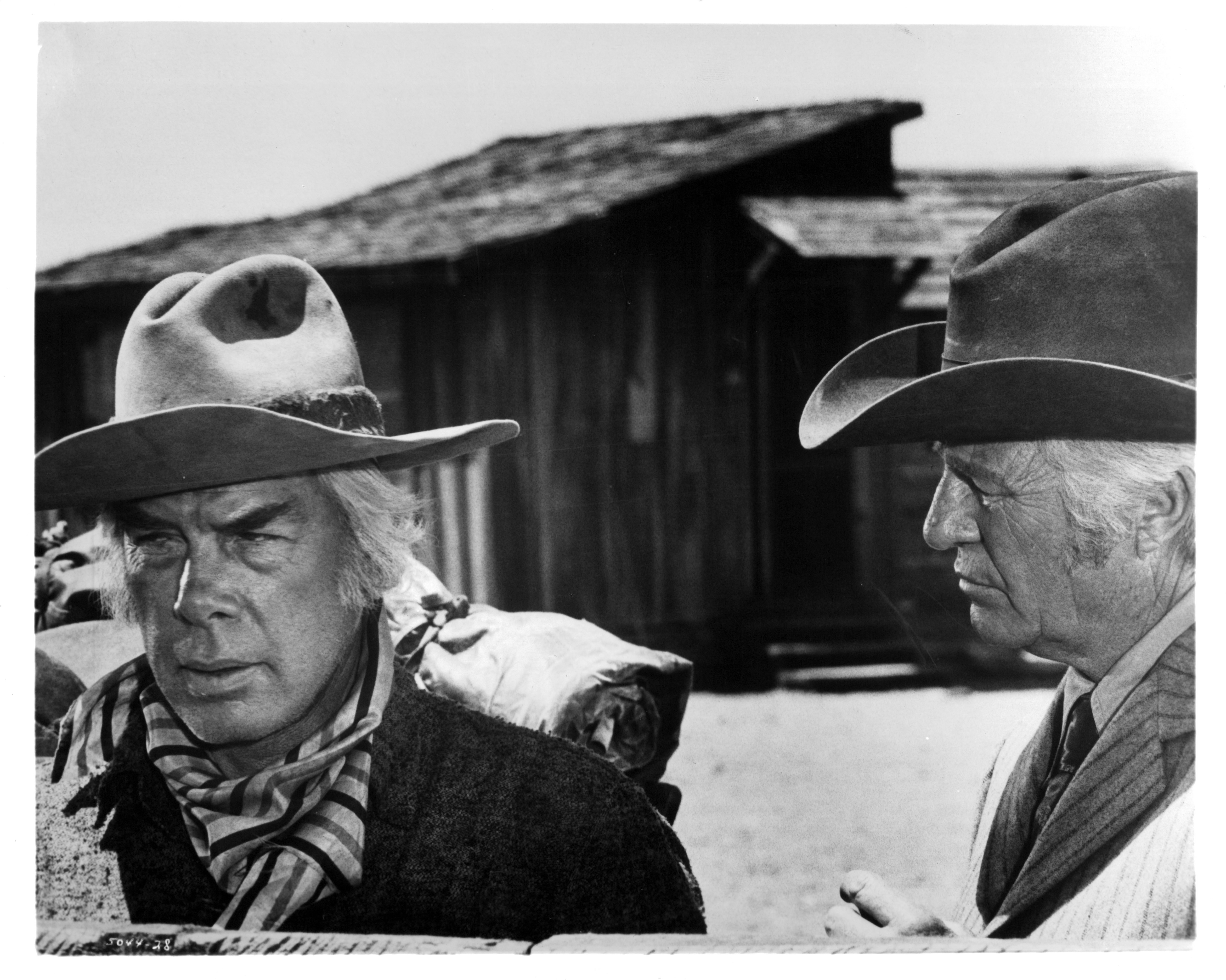 Still of Lee Marvin and Jim Davis in Monte Walsh (1970)