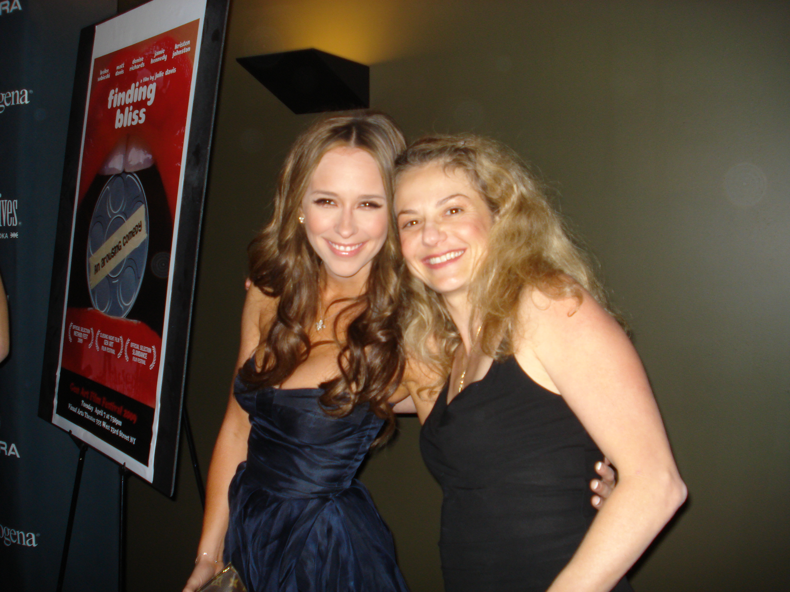 Jennifer Love Hewitt and Julie Davis at the Premiere of 