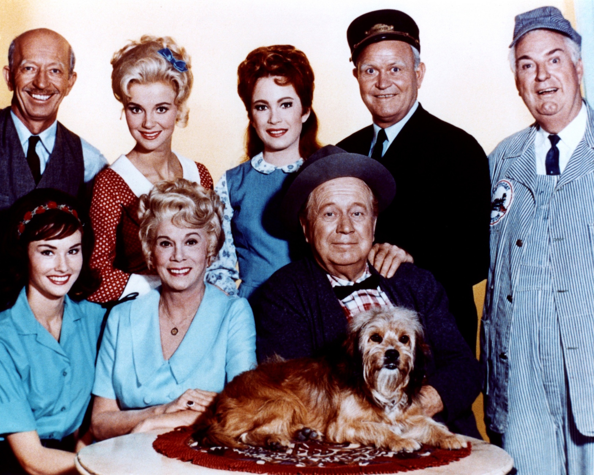 Bea Benaderet, Edgar Buchanan, Smiley Burnette, Frank Cady, Rufe Davis, Linda Henning and Gunilla Hutton