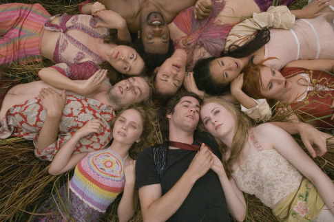 Still of Kiva Dawson, Jim Sturgess, Evan Rachel Wood, Halley Wegryn Gross, Top Martin and Dana Fuchs in Across the Universe (2007)