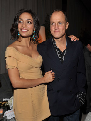 Woody Harrelson and Rosario Dawson at event of Septynios sielos (2008)