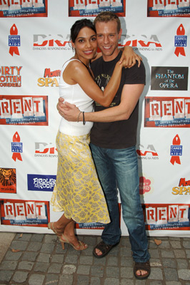 Rosario Dawson and Adam Pascal at event of Rent (2005)