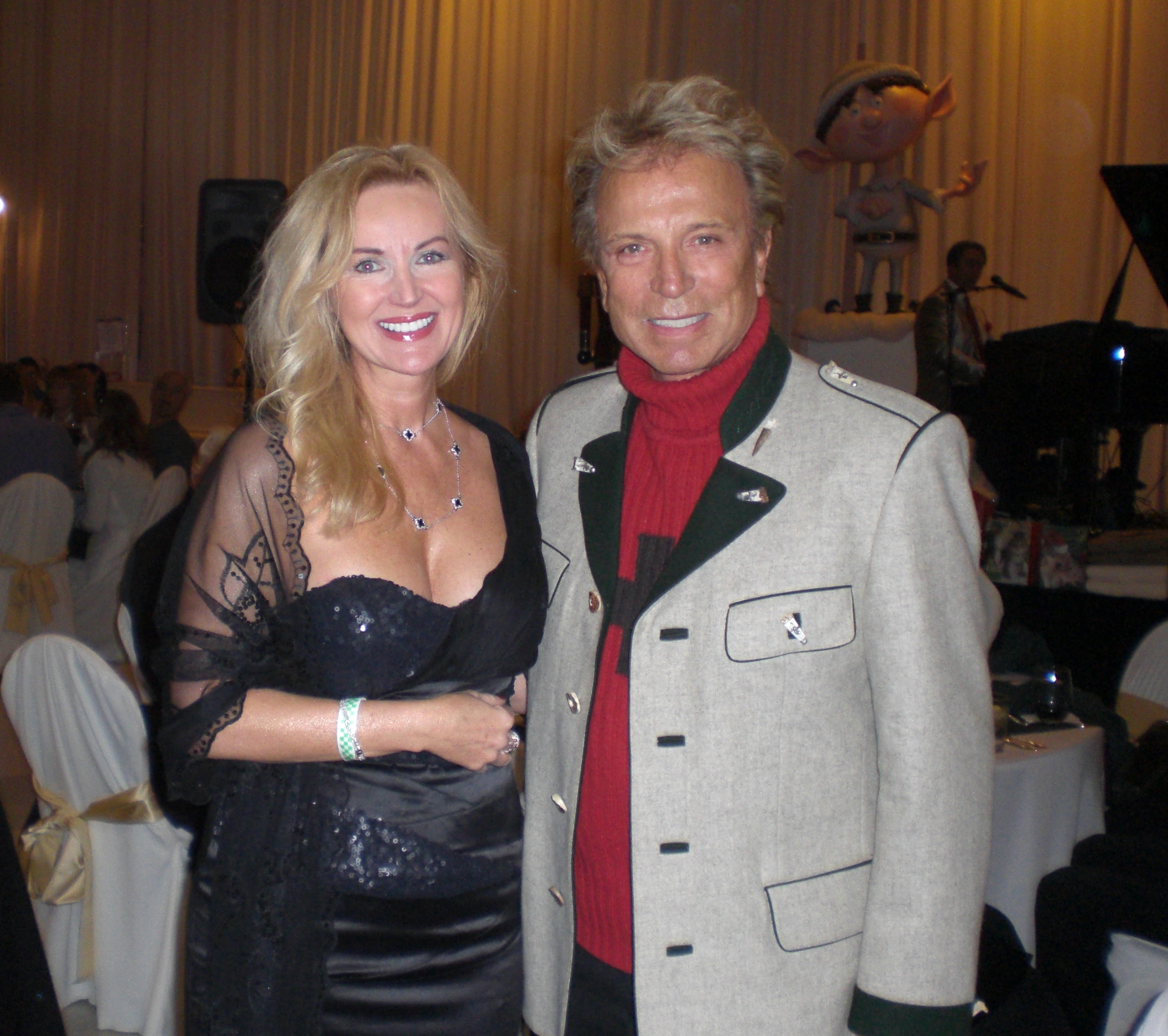Beatrice de Borg, magician Sigfried at Christmas Gala of Sigfried and Roy