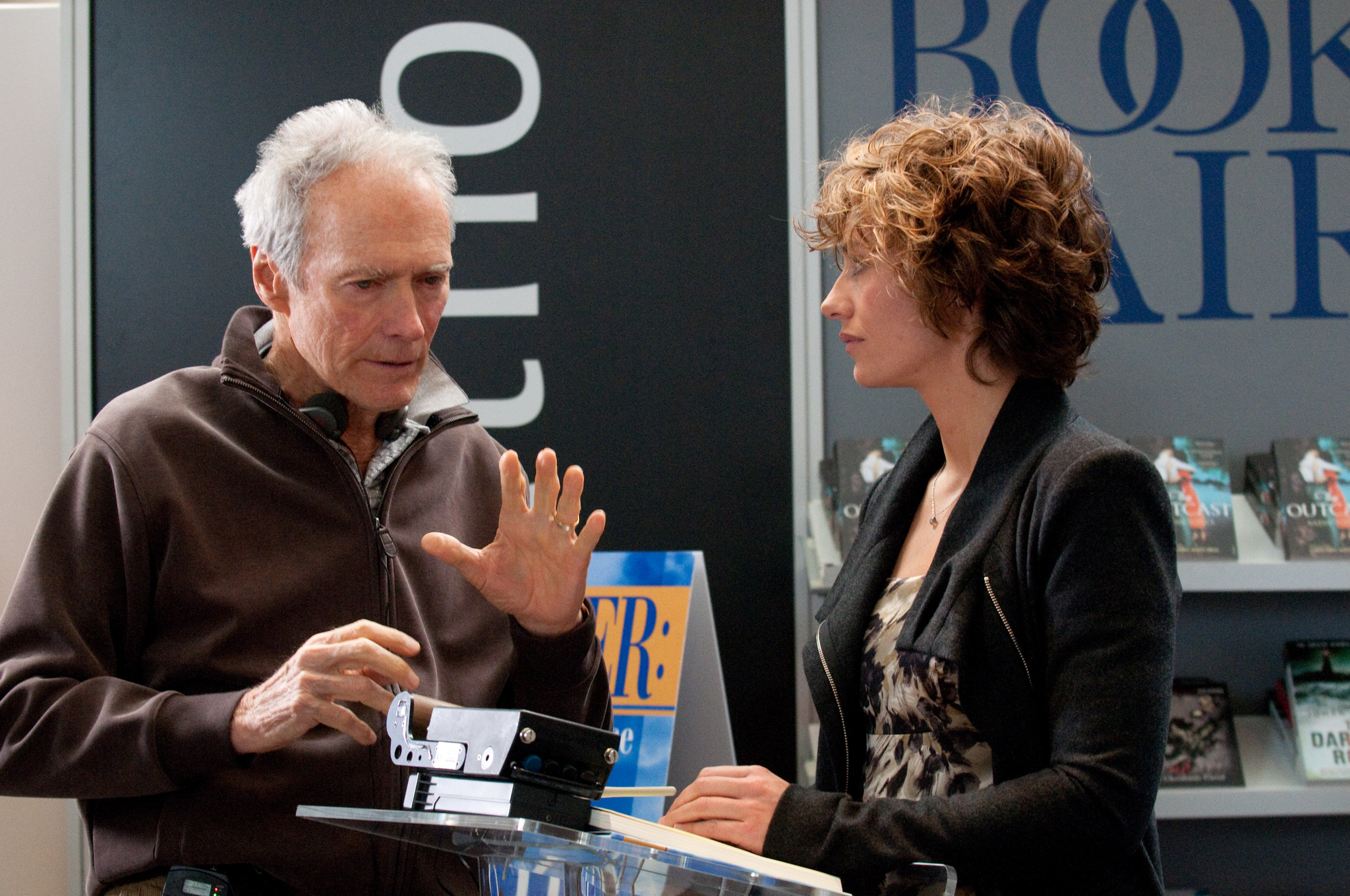 Still of Clint Eastwood and Cécile De France in Hereafter (2010)