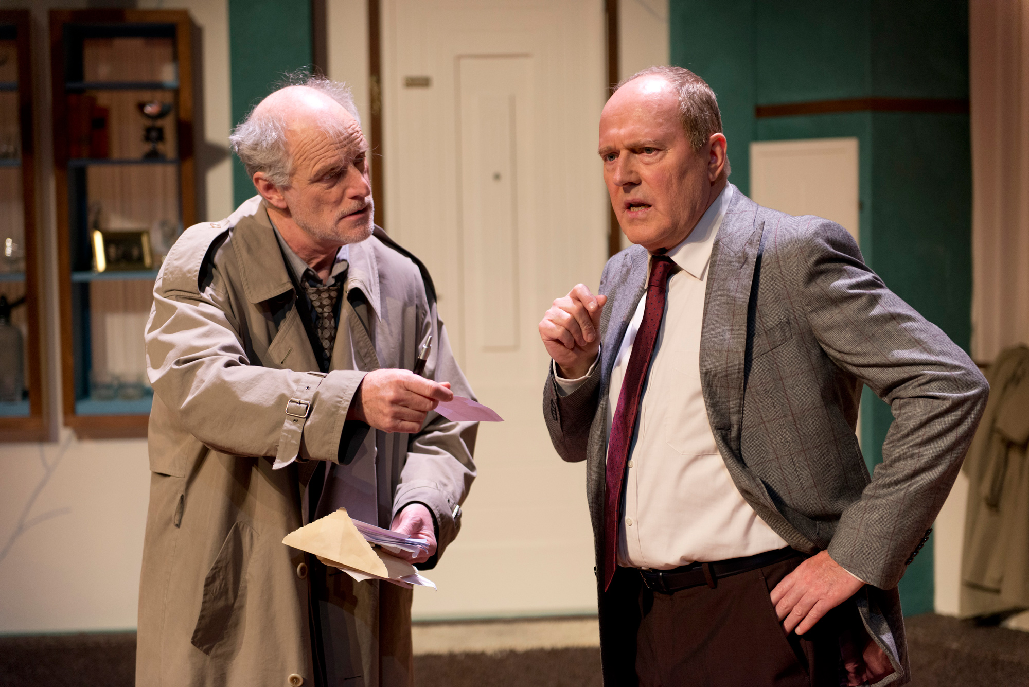 As inspector Hubbard in Dial M for Murder. With Peter Tuinman as Tony Wendice. Hitchcock series adaptation by Thrillertheater.