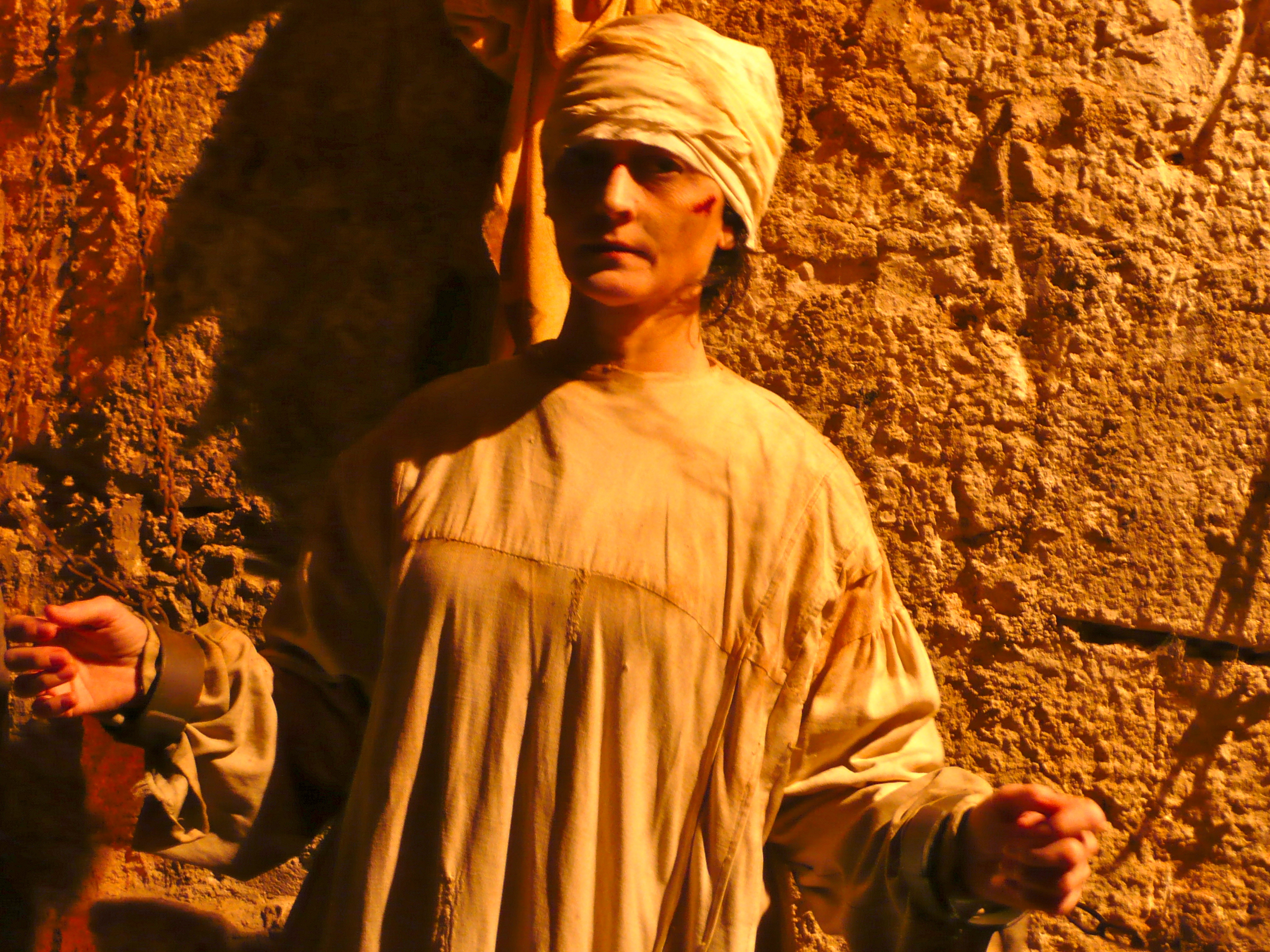 Still of Azucena de la Fuente in El collar de trece cuentas