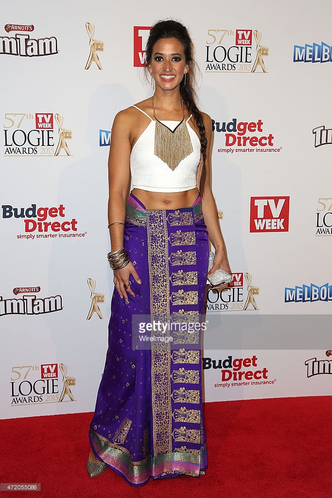 Leah de Niese arrives at the 57th Logie Awards at Crown Palladium, 3rd May, 2015.