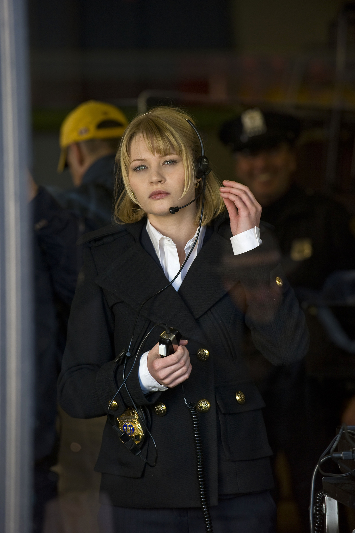 Still of Emilie de Ravin in High Noon (2009)