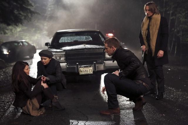 Still of Robert Carlyle, Emilie de Ravin, Ginnifer Goodwin and Josh Dallas in Once Upon a Time (2011)