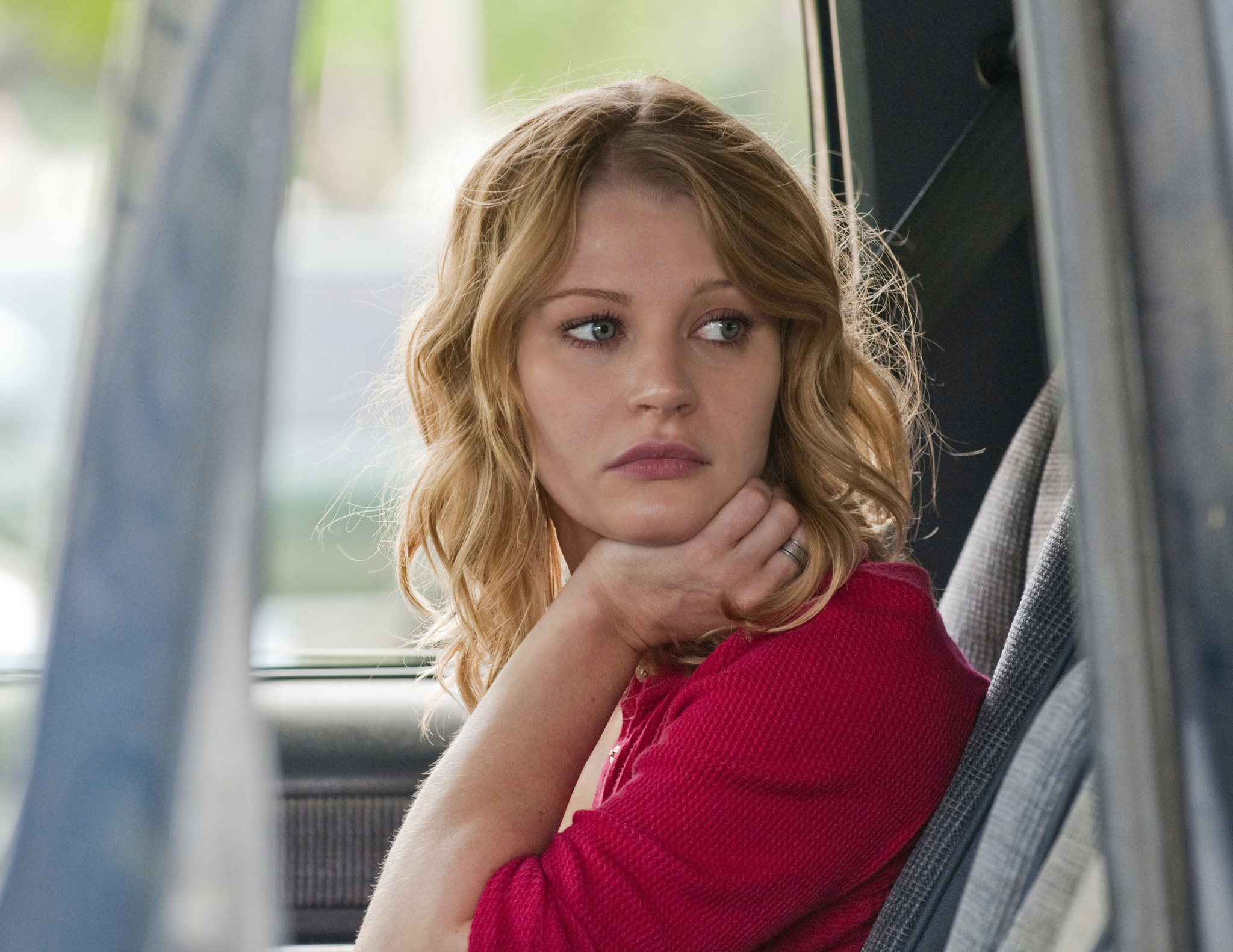 Still of Emilie de Ravin in Prisimink mane (2010)