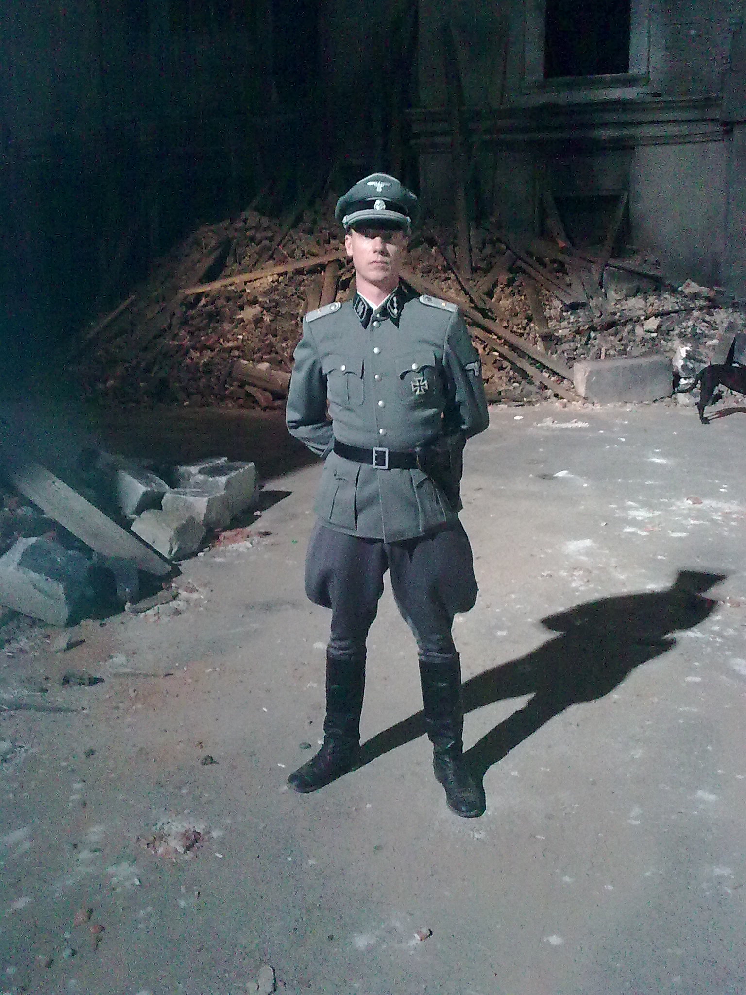 CHARLIE DE'ATH : Photo #0101 / As Lt.Kreiger in THE GLASSHOUSE,Liberty Studios Inc,2009. / © .