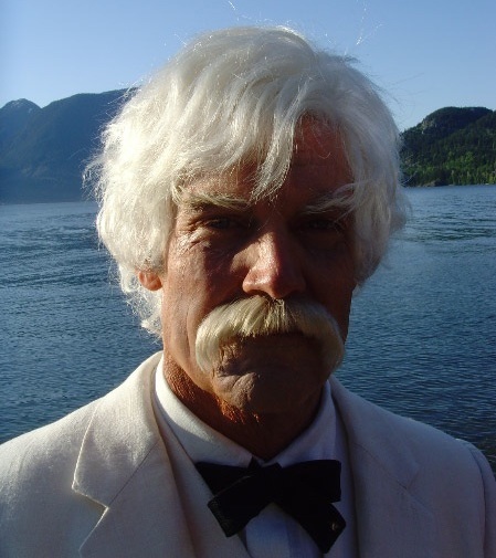 Mark Deklin as Mark Twain