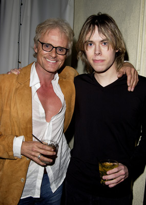 Michael Des Barres at event of Absoliutus blogis (2002)
