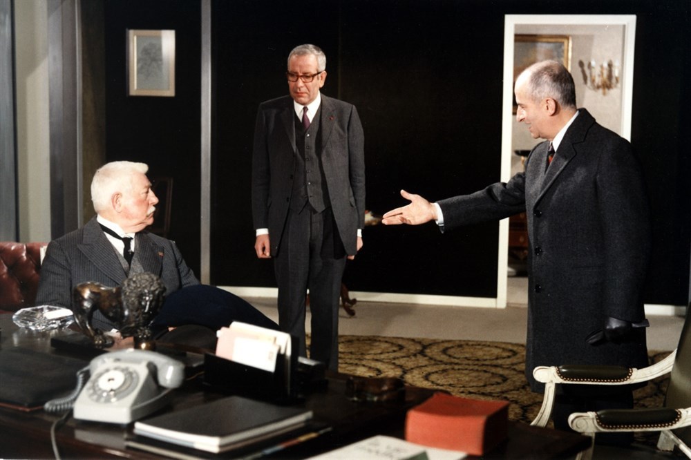 Still of Louis de Funès, Hubert Deschamps and Jean Gabin in The Tattoo (1968)