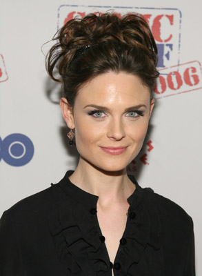 Emily Deschanel at event of Comic Relief 2006 (2006)