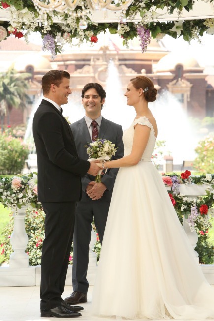 Still of David Boreanaz, Emily Deschanel and Mather Zickel in Kaulai (2005)