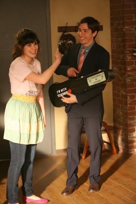 Still of Zooey Deschanel and Justin Long in New Girl (2011)