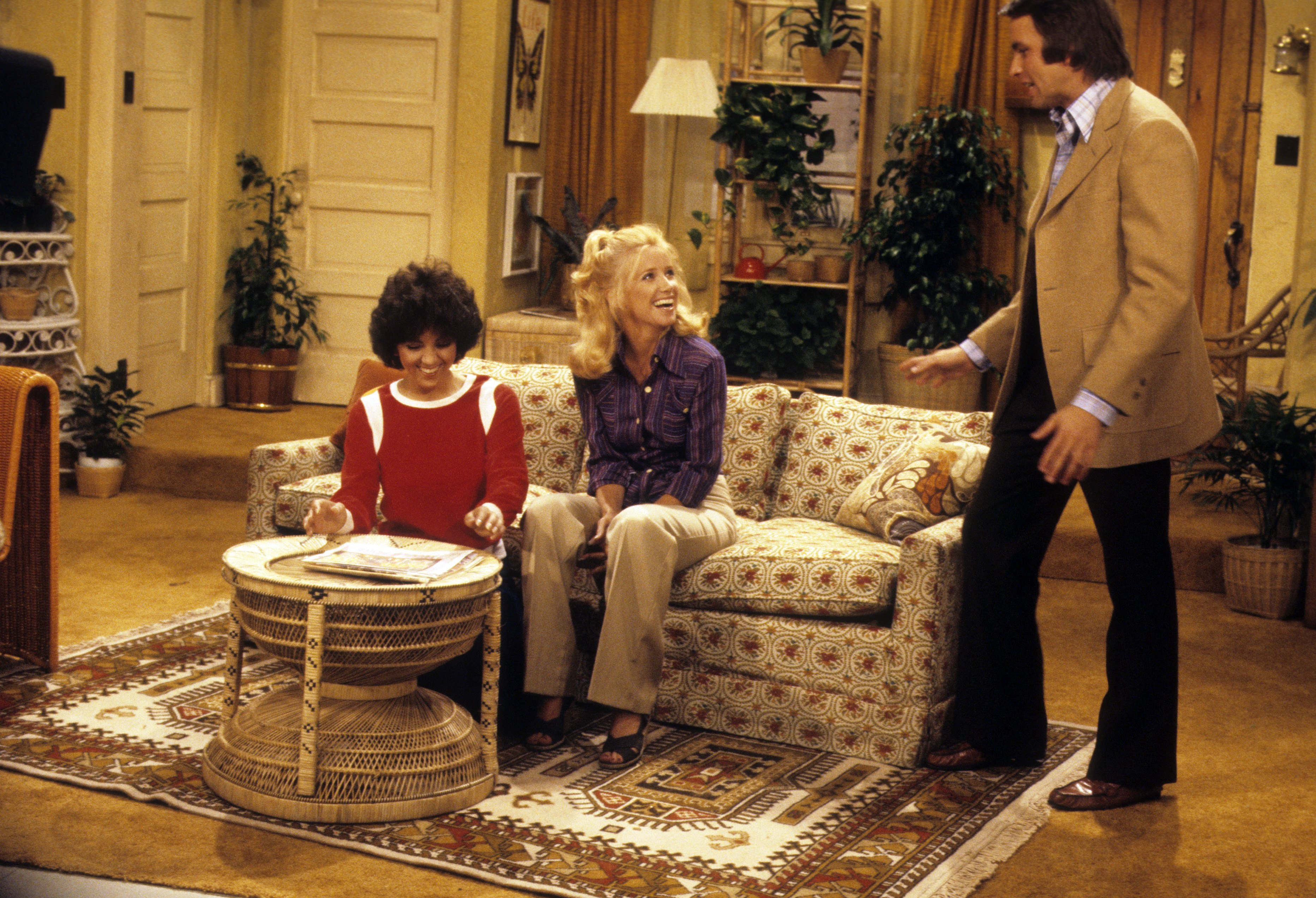 Still of John Ritter, Suzanne Somers and Joyce DeWitt in Three's Company (1977)