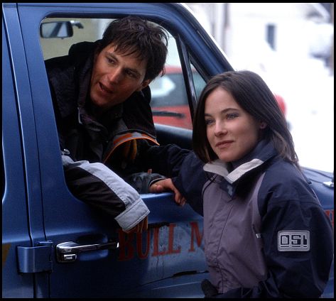 Still of Caroline Dhavernas in Out Cold (2001)