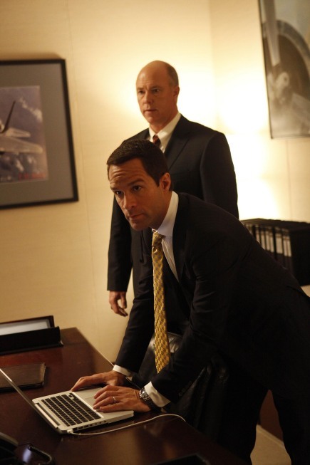 Still of Chris Diamantopoulos and Michael Gaston in 24 (2001)