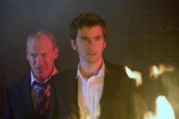 Still of Shaun Dingwall and David Tennant in Doctor Who (2005)