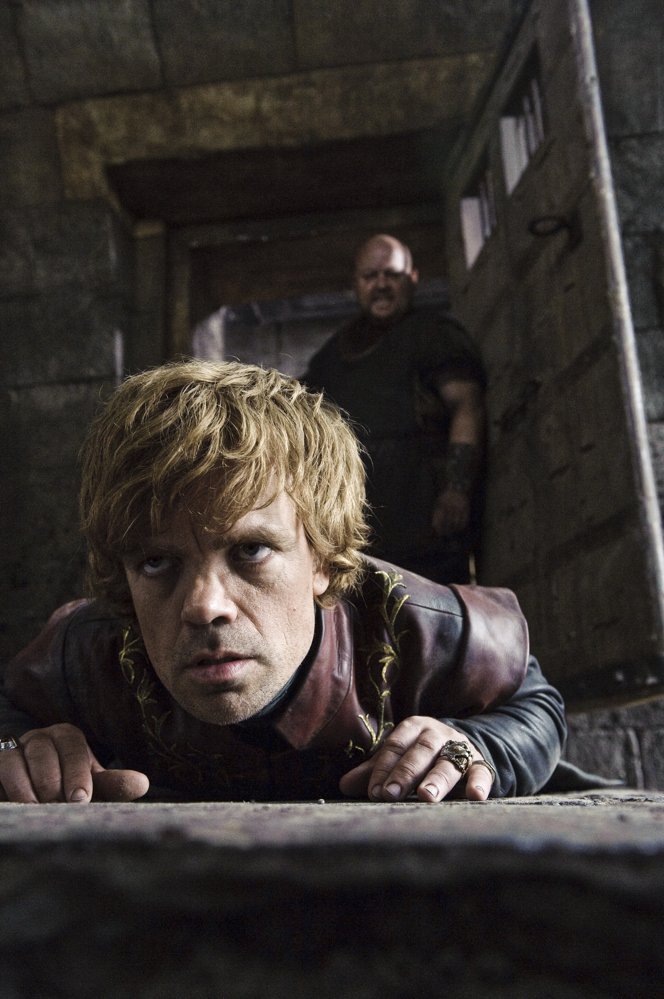 Still of Peter Dinklage and Ciaran Bermingham in Sostu karai (2011)