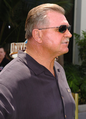 Mike Ditka at event of Kicking & Screaming (2005)