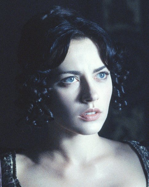 Still of Dagmara Dominczyk in The Count of Monte Cristo (2002)