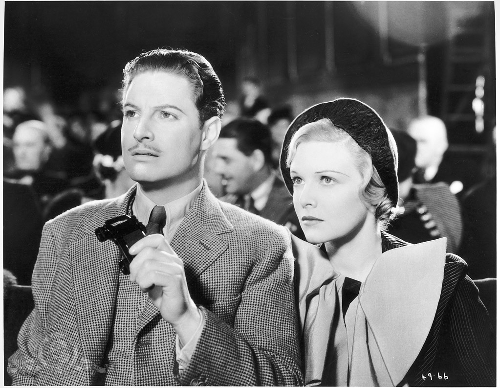 Still of Madeleine Carroll and Robert Donat in The 39 Steps (1935)