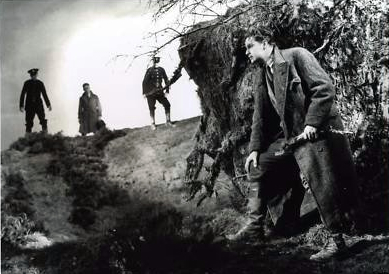 Still of Robert Donat in The 39 Steps (1935)