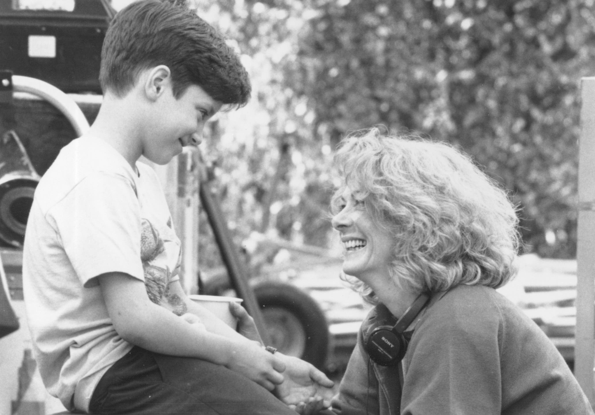 Still of Elijah Wood and Mary Agnes Donoghue in Paradise (1991)