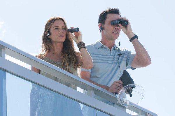 Still of Gabrielle Anwar and Jeffrey Donovan in Vilko bilietas (2007)