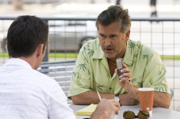 Still of Bruce Campbell and Jeffrey Donovan in Vilko bilietas (2007)