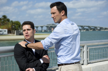 Still of Jeffrey Donovan and Seth Peterson in Vilko bilietas (2007)