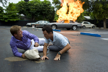 Still of Jeffrey Donovan and Joel Gretsch in Vilko bilietas (2007)