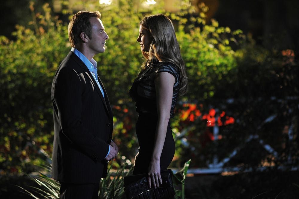 Still of Mike Dopud and Jes Macallan in Mistresses (2013)
